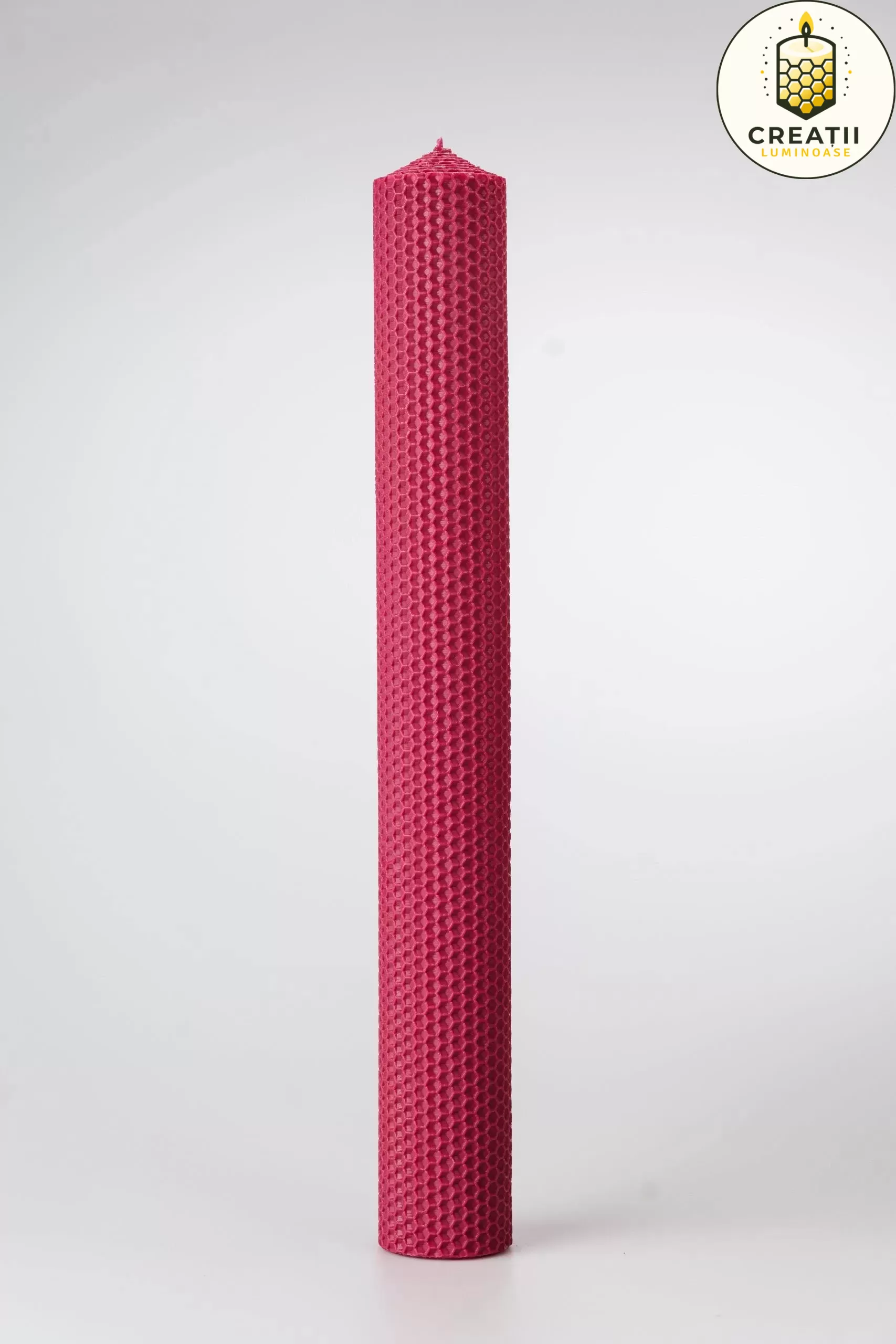 Lumânare ceară naturală VIVA MAGENTA D6cm Lumânare ceară naturală VIVA MAGENTA D6cm