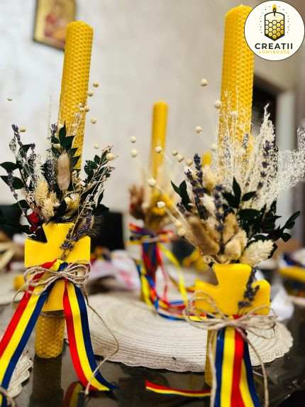 Ornament din Ceară Naturală pentru Lumânările Pascale