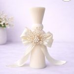 Lumânare Clepsidră Ivory Fundă Ivory și broșă