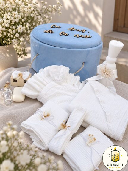 Trusou de botez premium din muselină bleu